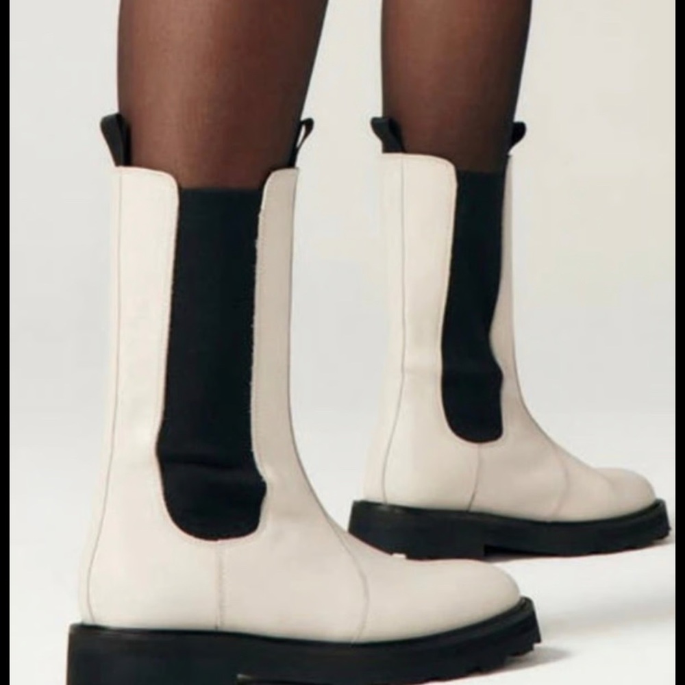 Elegant leather Cream Women's Combat Boots size 37